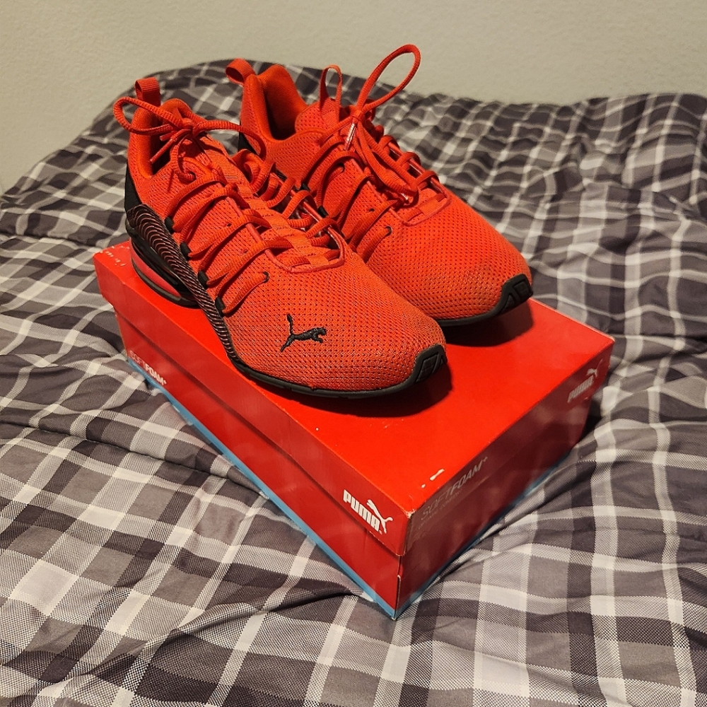 Puma Axelion Internet Stripe size 12